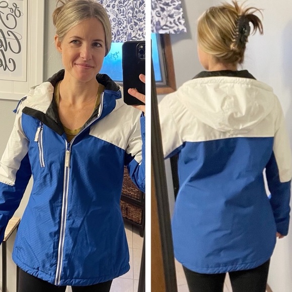 Body Glove Women’s Blue and White Snow Technology Ski Jacket - Picture 1 of 13